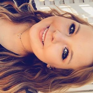 Let’s see if I we enjoy the same styles 🤑💋